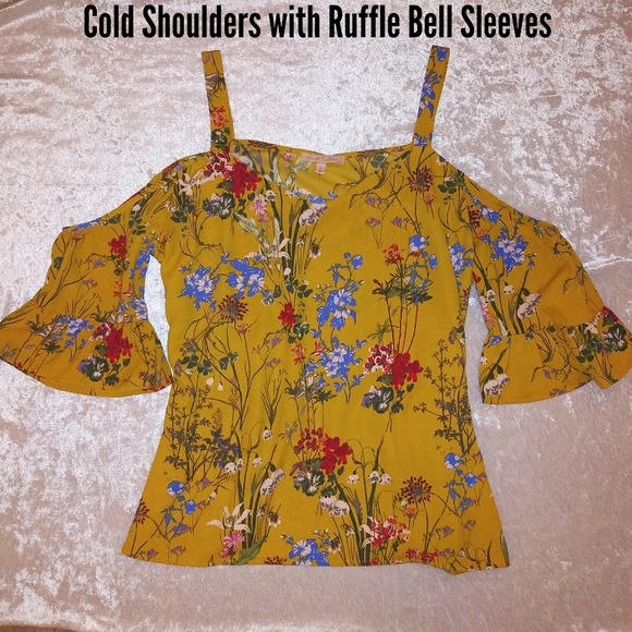 Gibson + Latimer Boho Floral Cold Shoulder Top - Picture 2 of 6
